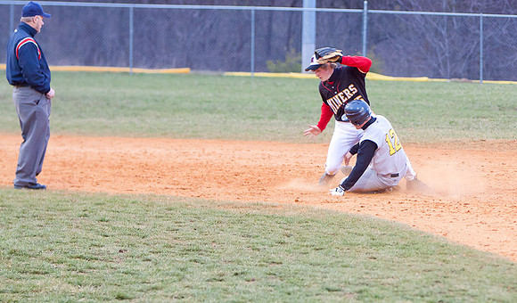 OREILLY single with error at 2nd