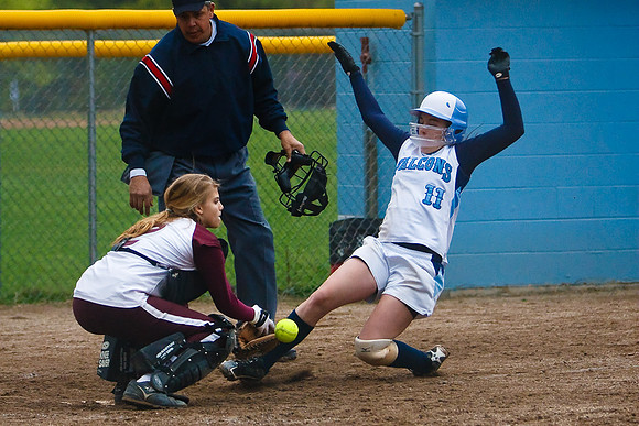 Miller steals home